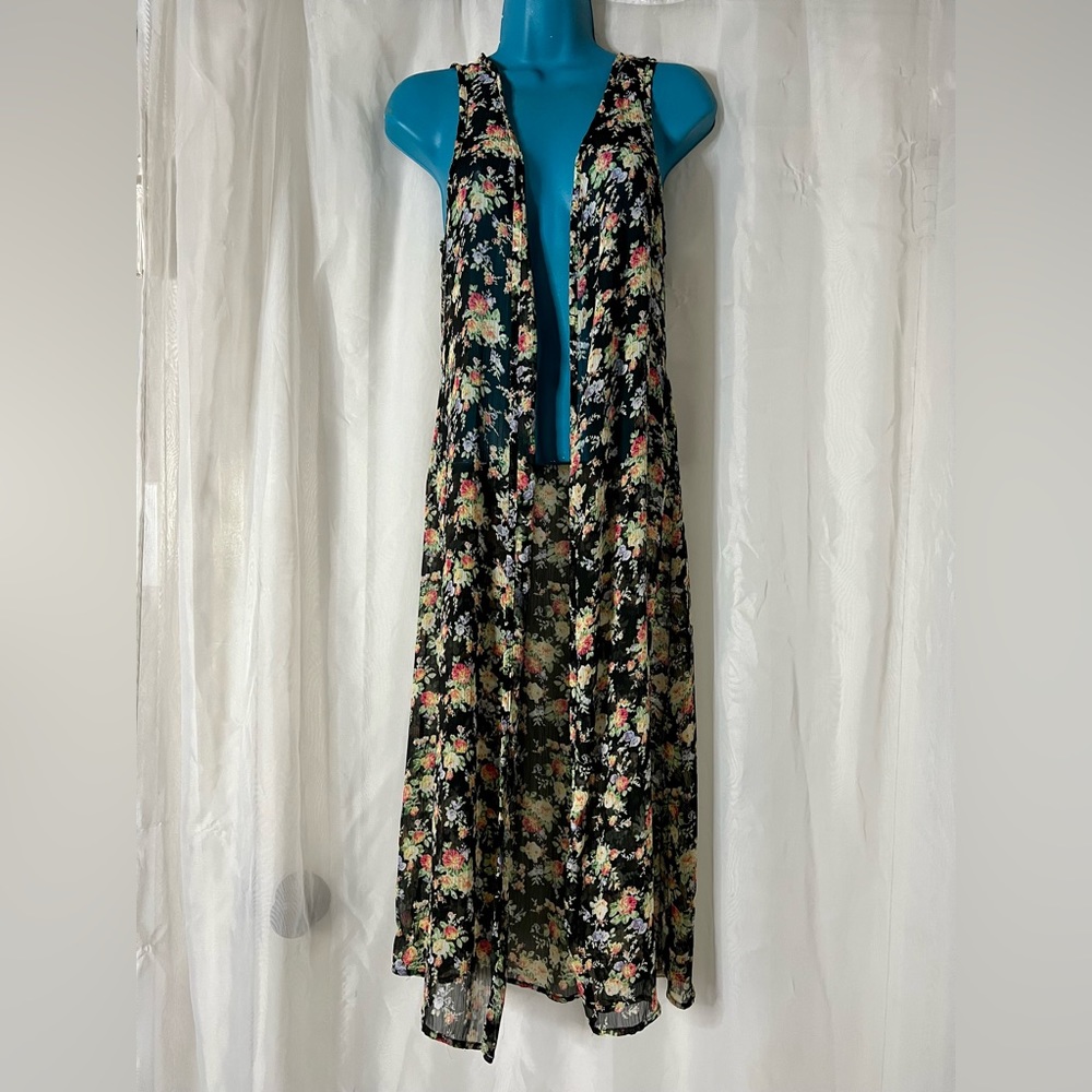 Sleeveless Duster w/ Floral Print On Black Sheer Fabric